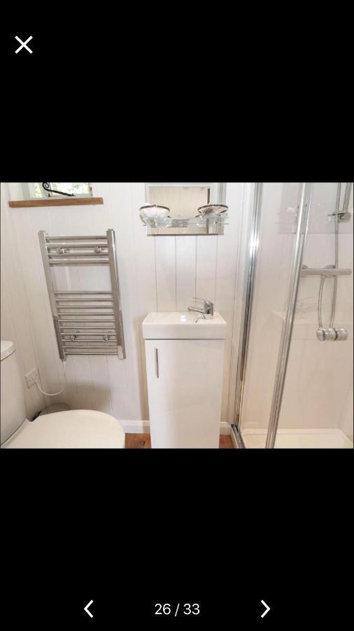 Lavender Retreat With Private Hot Tub Guest House Upper Hulme Exterior photo